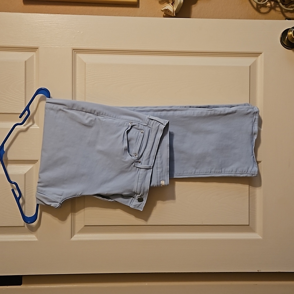 Levi's Classic Straight Leg Baby Blue Size 33 Reg